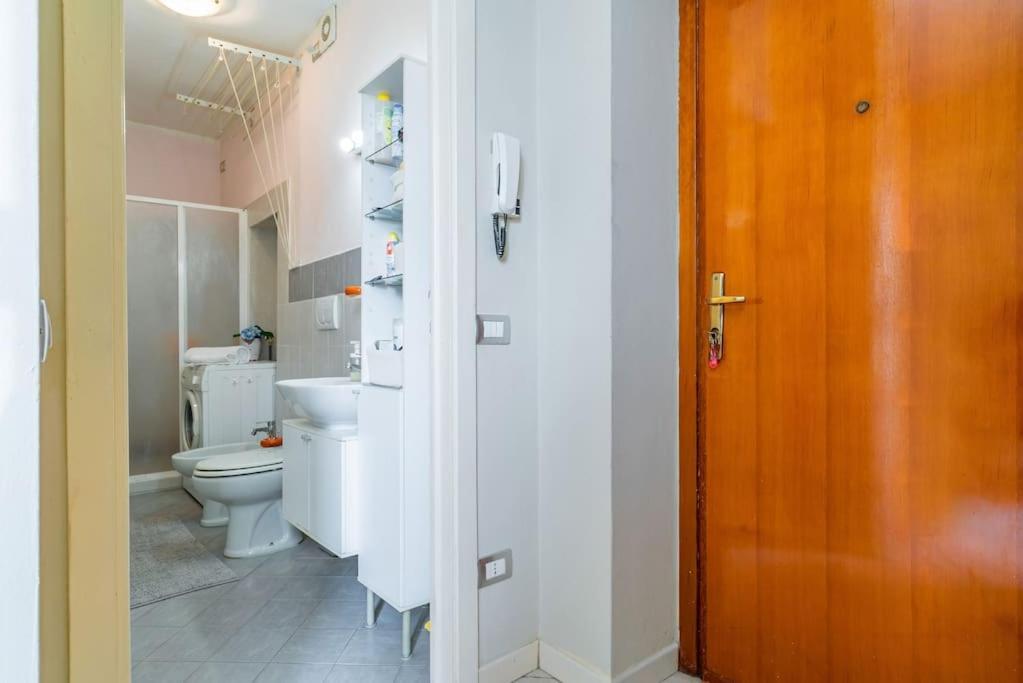 River Apartment - Affitti Brevi Italia Леко Екстериор снимка